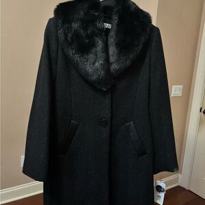 NWT - Via Spiga Black Wool-Blend Pea Coat with Faux Fur Collar